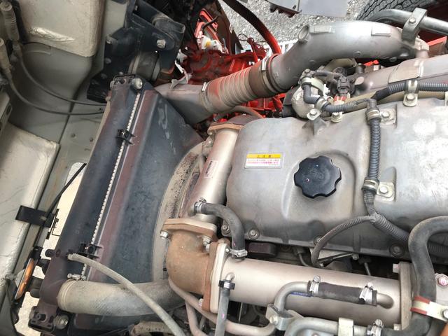 ギガ 　ダンプ　３８０馬力　電動コボレーン　メッキパーツ　マニュアル７速　エアコン　パワステ　パワーウィンドウ　積載量　９２００ＫＧ　Ｎｏｘ．ＰＭ適合（58枚目）