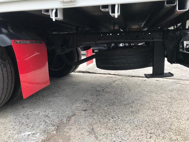 エルフトラック 　ハイジャッキ　ユニッククレーン　Ｖ２６０　３段　２．６３ｔ　エアコン　パワステ　荷台鉄板　積載量　３０００ＫＧ　Ｎｏｘ．ＰＭ適合（22枚目）