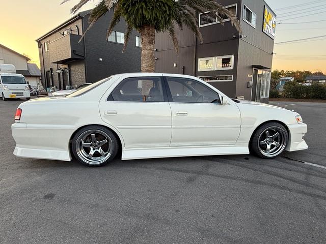 クレスタ エクシードＧ　社外ストレートマフラー／純正触媒／車高調／純正サンル－フ／インタークーラー／Ｃｌｅａｖｅホイール／エンジン載せ換え（ＶＶＴ－Ｉターボエンジン）（8枚目）