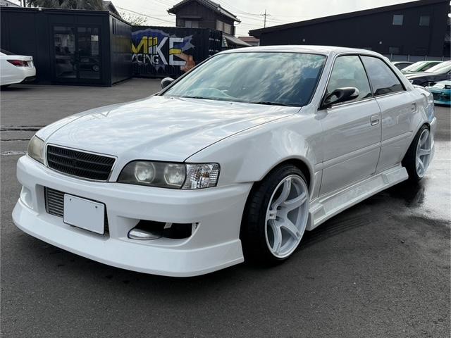 チェイサー ツアラーＶ　タワーバー／オリジンエアロ／ルーフスポイラー／トランクスポイラー／セミバケットシート／１８インチホイール（3枚目）