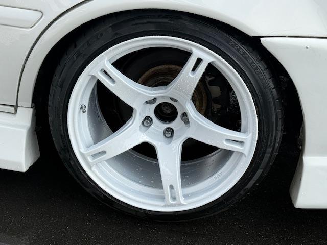 チェイサー ツアラーＶ　タワーバー／オリジンエアロ／ルーフスポイラー／トランクスポイラー／セミバケットシート／１８インチホイール（18枚目）