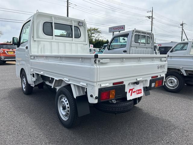 ハイゼットトラック スタンダード　農用スペシャル　４ＷＤ　軽トラック　ＭＴ　衝突被害軽減システム　クリアランスソナー　アイドリングストップ　オートライト　ＥＳＣ　エアコン　パワーステアリング　運転席エアバッグ（11枚目）