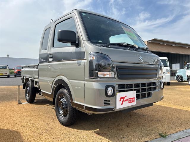 スーパーキャリイ Ｘリミテッド　４ＷＤ　届け出済み未使用車　軽トラック　ＡＴ　衝突被害軽減システム　クリアランスソナー　レーンアシスト　アイドリングストップ　電動格納ミラー　オートライト　ＥＳＣ　エアコン　パワーウィンドウ（5枚目）