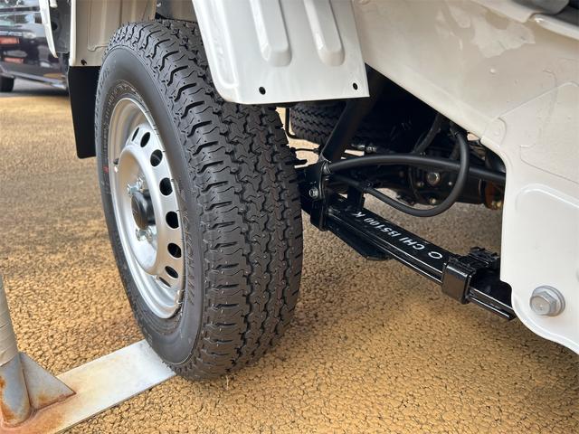 ハイゼットトラック スタンダード 4WD 3方開 AT 衝突被害軽減システム クリアランスソナー アイドリングストップ ESC エアコン パワーステアリング 運転席エアバッグ 助手席エアバッグ(7枚目)