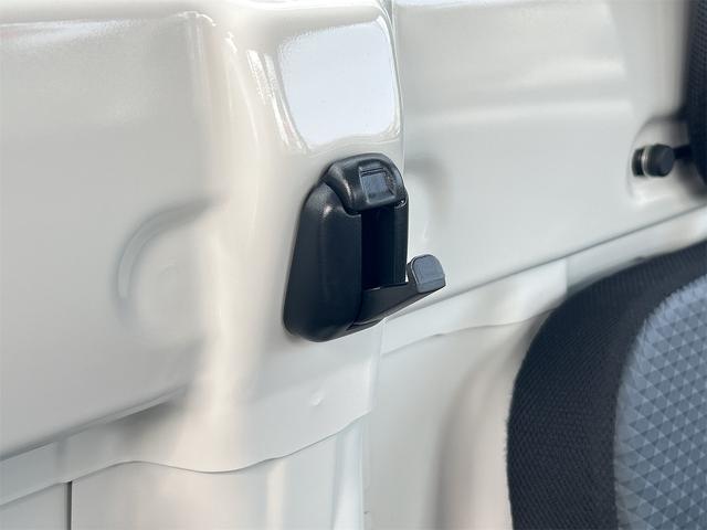 ハイゼットトラック スタンダード 4WD 3方開 AT 衝突被害軽減システム クリアランスソナー アイドリングストップ ESC エアコン パワーステアリング 運転席エアバッグ 助手席エアバッグ(44枚目)