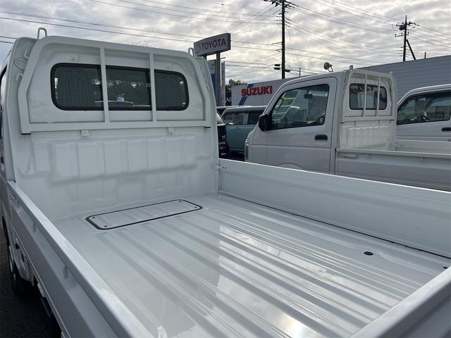 キャリイトラック ＫＣエアコン・パワステ　４ＷＤ　軽トラック　ＭＴ　クリアランスソナー　アイドリングストップ　オートライト　ＡＢＳ　ＥＳＣ　エアコン　パワーステアリング　パワーウィンドウ　運転席エアバッグ　助手席エアバッグ（17枚目）