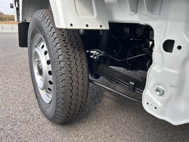 キャリイトラック ＫＣエアコン・パワステ　４ＷＤ　軽トラック　ＭＴ　クリアランスソナー　アイドリングストップ　オートライト　ＡＢＳ　ＥＳＣ　エアコン　パワーステアリング　パワーウィンドウ　運転席エアバッグ　助手席エアバッグ（23枚目）