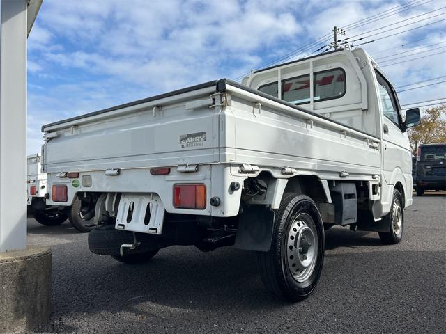キャリイトラック ＫＣ　４ＷＤ　軽トラック　ＭＴ　エアコン　運転席エアバッグ（9枚目）