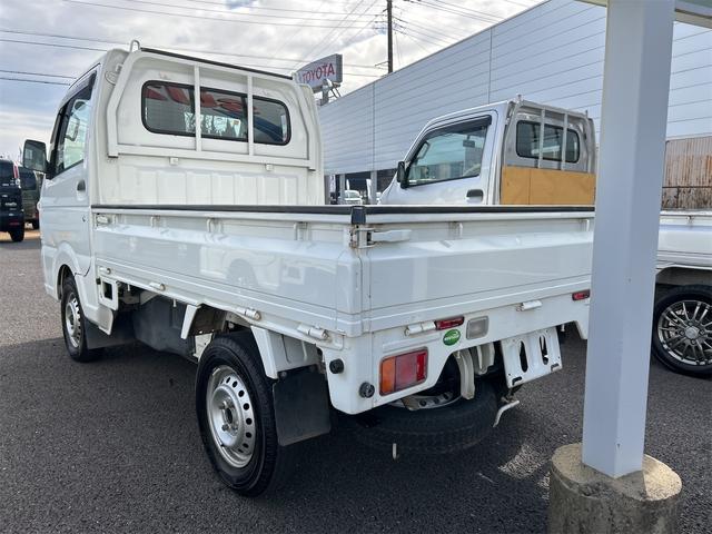 キャリイトラック ＫＣ　４ＷＤ　軽トラック　ＭＴ　エアコン　運転席エアバッグ（10枚目）