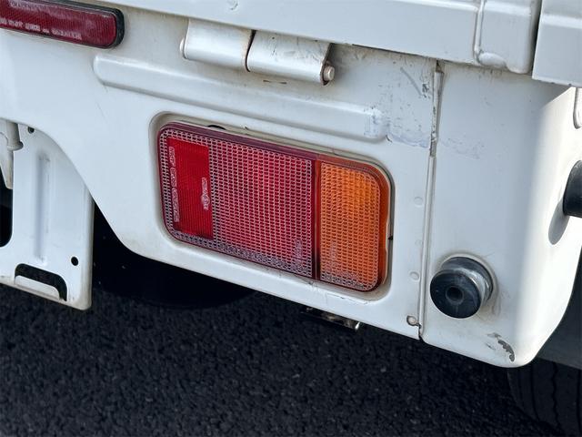 キャリイトラック ＫＣ　４ＷＤ　軽トラック　ＭＴ　エアコン　運転席エアバッグ（13枚目）