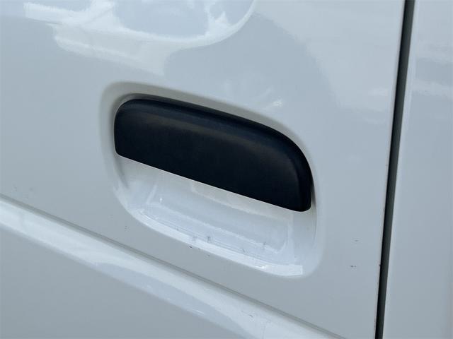 キャリイトラック ＫＣ　４ＷＤ　軽トラック　ＭＴ　エアコン　運転席エアバッグ（21枚目）