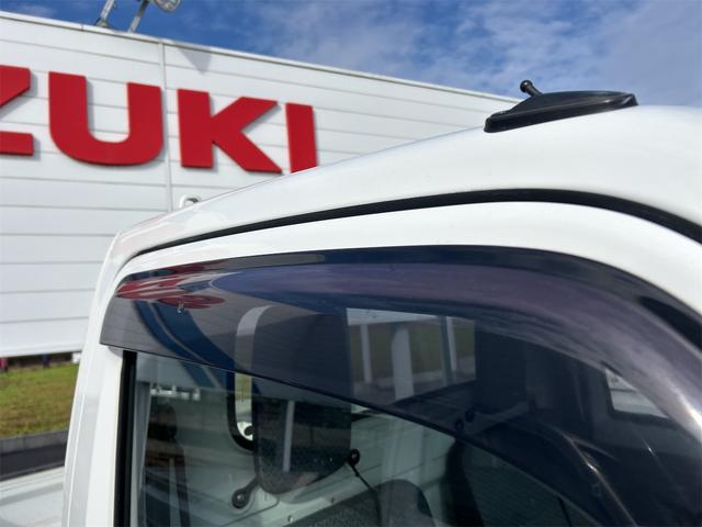 キャリイトラック ＫＣ　４ＷＤ　軽トラック　ＭＴ　エアコン　運転席エアバッグ（27枚目）