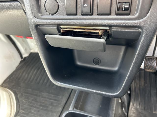 キャリイトラック ＫＣ　４ＷＤ　軽トラック　ＭＴ　エアコン　運転席エアバッグ（40枚目）