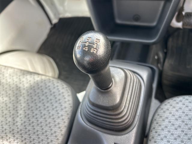 キャリイトラック ＫＣ　４ＷＤ　軽トラック　ＭＴ　エアコン　運転席エアバッグ（42枚目）