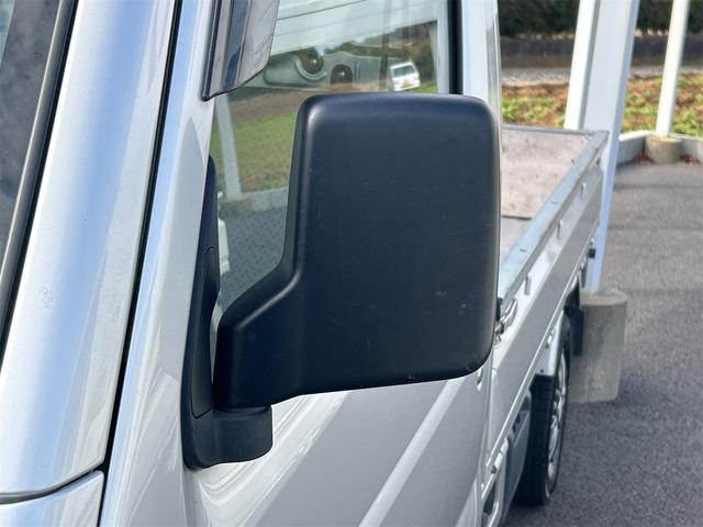 キャリイトラック ＫＣ　４ＷＤ　軽トラック　ＭＴ　ナビ　ＴＶ　オートライト　アルミホイール　ＥＳＣ　エアコン　運転席エアバッグ　助手席エアバッグ　ＣＤ　ＵＳＢ　Ｂｌｕｅｔｏｏｔｈ（20枚目）