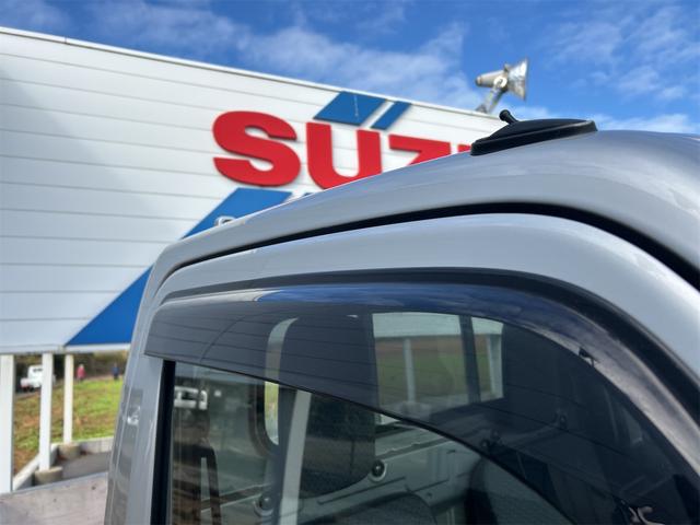 キャリイトラック ＫＣ　４ＷＤ　軽トラック　ＭＴ　ナビ　ＴＶ　オートライト　アルミホイール　ＥＳＣ　エアコン　運転席エアバッグ　助手席エアバッグ　ＣＤ　ＵＳＢ　Ｂｌｕｅｔｏｏｔｈ（23枚目）