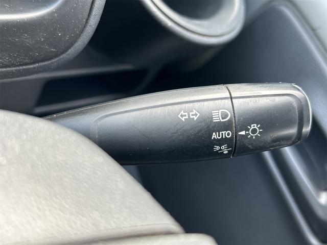 キャリイトラック ＫＣ　４ＷＤ　軽トラック　ＭＴ　ナビ　ＴＶ　オートライト　アルミホイール　ＥＳＣ　エアコン　運転席エアバッグ　助手席エアバッグ　ＣＤ　ＵＳＢ　Ｂｌｕｅｔｏｏｔｈ（42枚目）