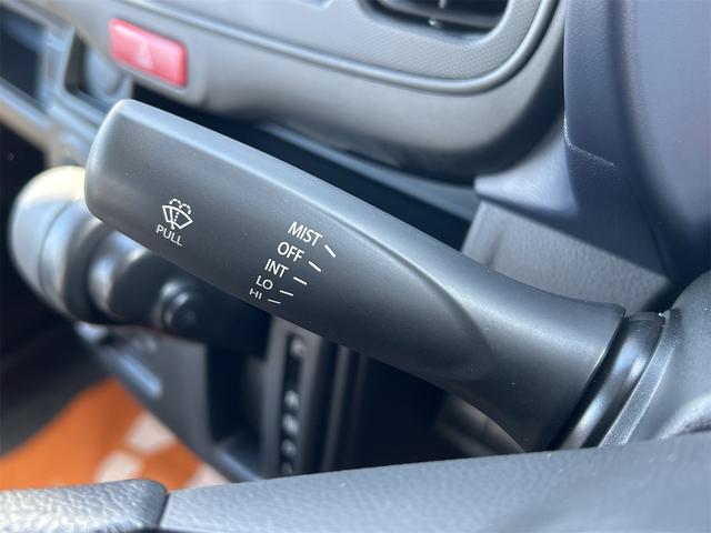 アルト Ｌ　クリアランスソナー　レーンアシスト　衝突被害軽減システム　オートライト　キーレスエントリー　アイドリングストップ　電動格納ミラー　シートヒーター　ＣＶＴ　盗難防止システム　ＡＢＳ　ＥＳＣ（9枚目）