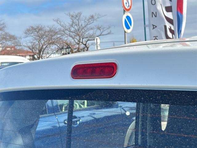 アルト Ｌ　クリアランスソナー　レーンアシスト　衝突被害軽減システム　オートライト　キーレスエントリー　アイドリングストップ　電動格納ミラー　シートヒーター　ＣＶＴ　盗難防止システム　ＡＢＳ　ＥＳＣ（25枚目）