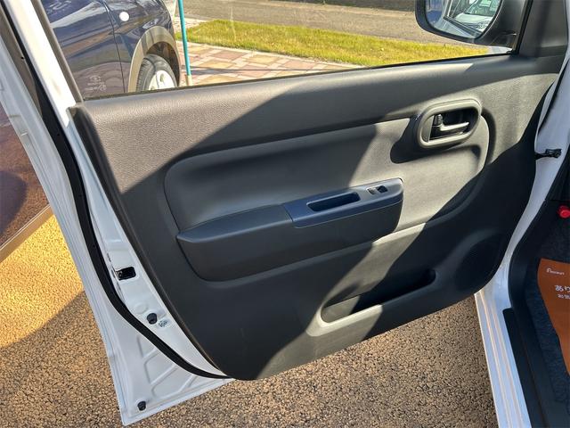 アルト Ｌ　クリアランスソナー　レーンアシスト　衝突被害軽減システム　オートライト　キーレスエントリー　アイドリングストップ　電動格納ミラー　シートヒーター　ＣＶＴ　盗難防止システム　ＡＢＳ　ＥＳＣ（34枚目）