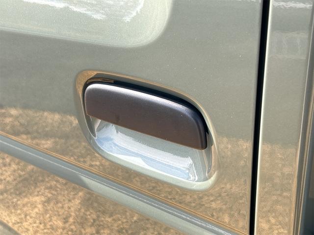 キャリイトラック ＫＣエアコン・パワステ　４ＷＤ　３方開　ＡＴ　クリアランスソナー　アイドリングストップ　オートライト　ＥＳＣ　エアコン　パワーウィンドウ　運転席エアバッグ　助手席エアバッグ（17枚目）