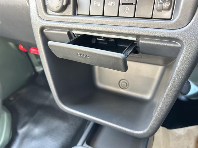 キャリイトラック ＫＣエアコン・パワステ　４ＷＤ　３方開　ＡＴ　クリアランスソナー　アイドリングストップ　オートライト　ＥＳＣ　エアコン　パワーウィンドウ　運転席エアバッグ　助手席エアバッグ（35枚目）