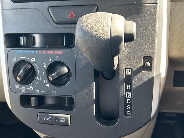 タント L バックカメラ 両側スライドドア ナビ TV キーレスエントリー アイドリングストップ 電動格納ミラー ベンチシート CVT 盗難防止システム ABS ESC CD USB 衝突安全ボディ エアコン(7枚目)