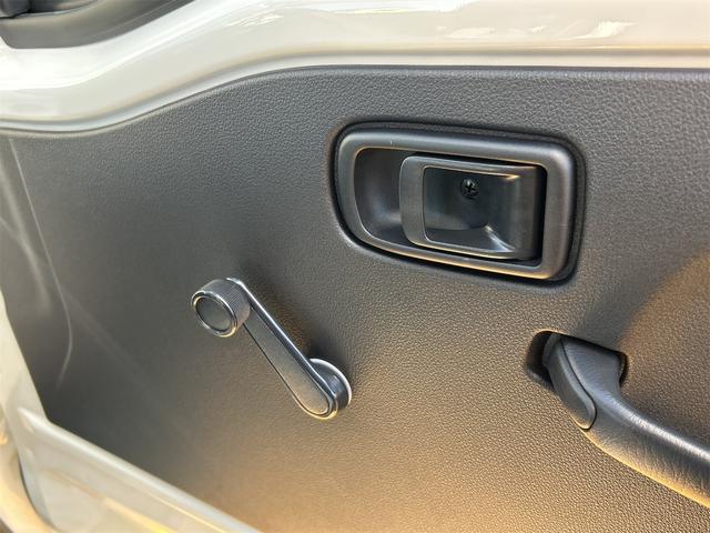 ハイゼットトラック スタンダード 4WD 軽トラック CVT 衝突被害軽減システム クリアランスソナー アイドリングストップ オートライト ESC(31枚目)