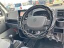 ＫＣ　４ＷＤ　軽トラック　ＭＴ　ナビ　ＴＶ　オートライト　アルミホイール　ＥＳＣ　エアコン　運転席エアバッグ　助手席エアバッグ　ＣＤ　ＵＳＢ　Ｂｌｕｅｔｏｏｔｈ（24枚目）