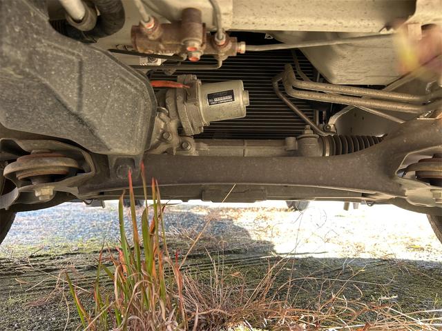 スクラムトラック ＫＣパワステ　ＭＴ　エアコン　パワーステアリング　運転席エアバッグ（4枚目）