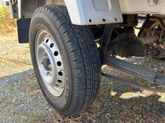 スクラムトラック ＫＣパワステ　ＭＴ　エアコン　パワーステアリング　運転席エアバッグ（5枚目）