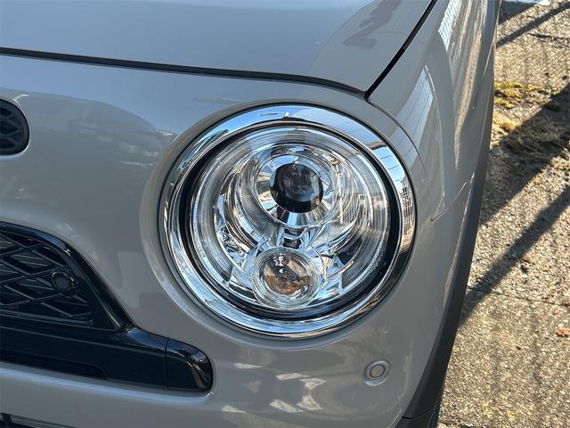 アルトラパンＬＣ Ｌ　クリアランスソナー　レーンアシスト　衝突被害軽減システム　オートライト　スマートキー　アイドリングストップ　電動格納ミラー　ＣＶＴ　ＥＳＣ　エアコン　パワーステアリング　パワーウィンドウ（22枚目）