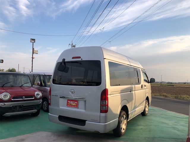 レジアスエースバン ロングＤＸ　ＧＬパッケージ　ナビＴＶ　ワンセグＴＶ　ＥＴＣ　電動格納ミラー　パワーウィンドウ　パワーステアリング　エアコン　タイベル交換済み（6枚目）