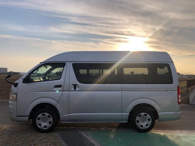 レジアスエースバン ロングＤＸ　ＧＬパッケージ　ナビＴＶ　ワンセグＴＶ　ＥＴＣ　電動格納ミラー　パワーウィンドウ　パワーステアリング　エアコン　タイベル交換済み（8枚目）