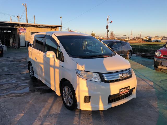 �����X���C�h�̂T�l��蕁�ʎԃn�C�u���b�h�ɂȂ�܂��B