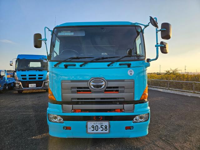 プロフィア ベースグレード 平成20年9月モデル 積載12300kg 荷台寸法890x240 車検令和8年11月まで タダノZF503SL 3段クレーン付 ラジコン・フックイン ベッド付き(3枚目)