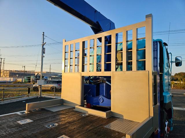 プロフィア ベースグレード 平成20年9月モデル 積載12300kg 荷台寸法890x240 車検令和8年11月まで タダノZF503SL 3段クレーン付 ラジコン・フックイン ベッド付き(8枚目)