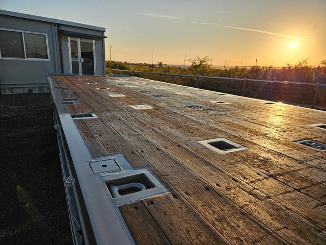 プロフィア ベースグレード 平成20年9月モデル 積載12300kg 荷台寸法890x240 車検令和8年11月まで タダノZF503SL 3段クレーン付 ラジコン・フックイン ベッド付き(10枚目)