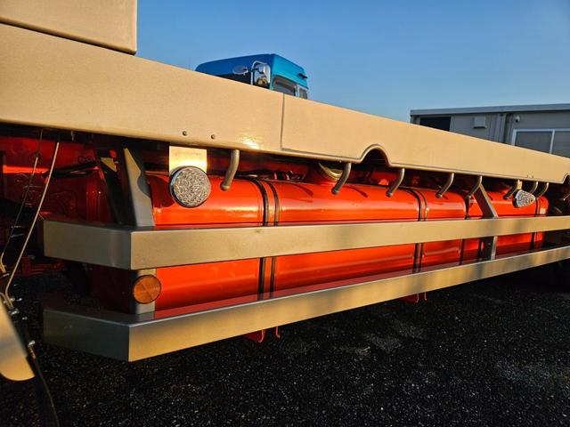 プロフィア ベースグレード 平成20年9月モデル 積載12300kg 荷台寸法890x240 車検令和8年11月まで タダノZF503SL 3段クレーン付 ラジコン・フックイン ベッド付き(13枚目)