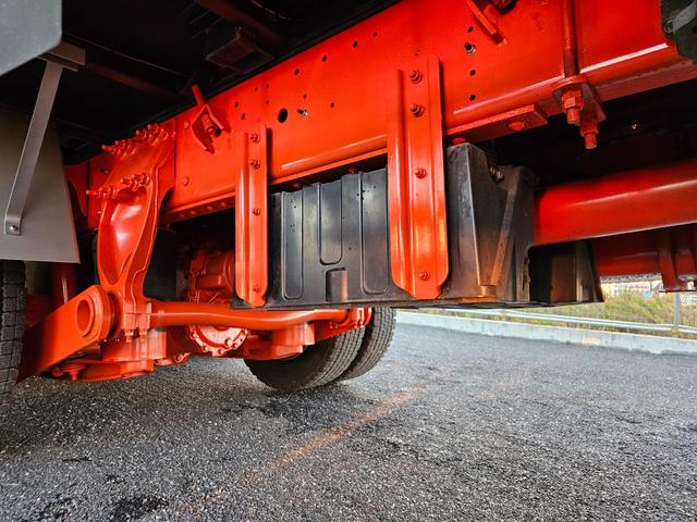 プロフィア ベースグレード 平成20年9月モデル 積載12300kg 荷台寸法890x240 車検令和8年11月まで タダノZF503SL 3段クレーン付 ラジコン・フックイン ベッド付き(42枚目)