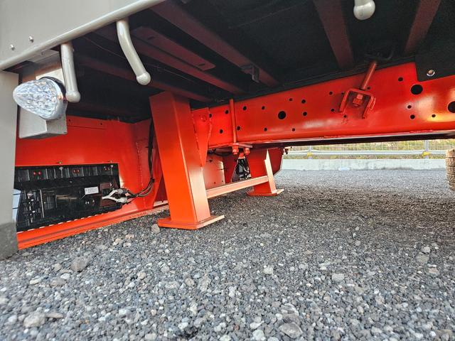 プロフィア ベースグレード 平成20年9月モデル 積載12300kg 荷台寸法890x240 車検令和8年11月まで タダノZF503SL 3段クレーン付 ラジコン・フックイン ベッド付き(43枚目)