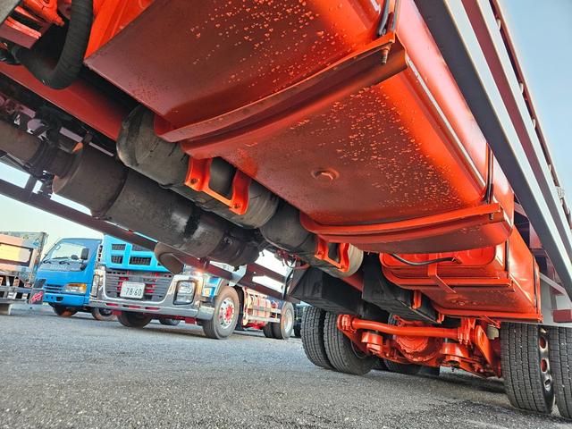 プロフィア ベースグレード 平成20年9月モデル 積載12300kg 荷台寸法890x240 車検令和8年11月まで タダノZF503SL 3段クレーン付 ラジコン・フックイン ベッド付き(47枚目)