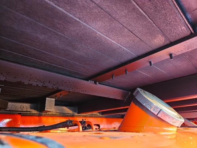 プロフィア ベースグレード 平成20年9月モデル 積載12300kg 荷台寸法890x240 車検令和8年11月まで タダノZF503SL 3段クレーン付 ラジコン・フックイン ベッド付き(49枚目)