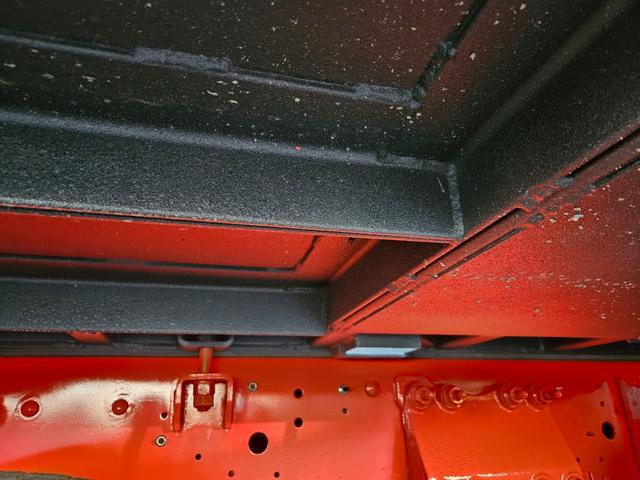 プロフィア ベースグレード 平成20年9月モデル 積載12300kg 荷台寸法890x240 車検令和8年11月まで タダノZF503SL 3段クレーン付 ラジコン・フックイン ベッド付き(50枚目)