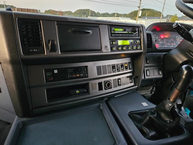 プロフィア ベースグレード 平成20年9月モデル 積載12300kg 荷台寸法890x240 車検令和8年11月まで タダノZF503SL 3段クレーン付 ラジコン・フックイン ベッド付き(79枚目)