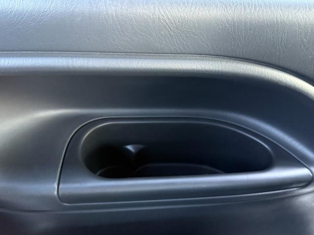 ミラジーノ ミニライトスペシャル レトロで愛らしい見た目(29枚目)