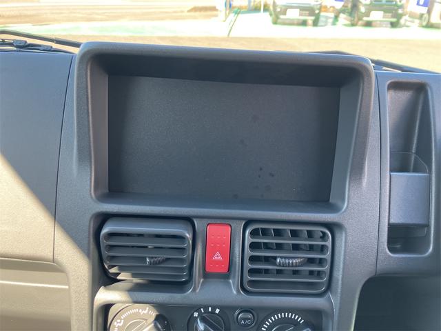 スーパーキャリイ 4WD 軽トラック AT 衝突被害軽減システム クリアランスソナー レーンアシスト アイドリングストップ 電動格納ミラー オートライト ESC エアコン パワーウィンドウ 運転席エアバッグ(3枚目)