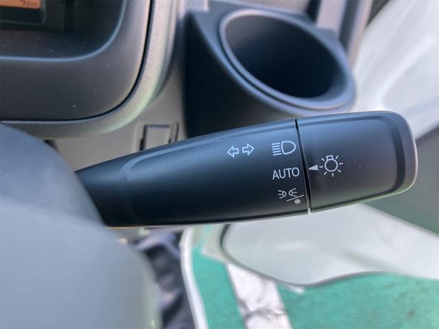 スーパーキャリイ 4WD 軽トラック AT 衝突被害軽減システム クリアランスソナー レーンアシスト アイドリングストップ 電動格納ミラー オートライト ESC エアコン パワーウィンドウ 運転席エアバッグ(7枚目)