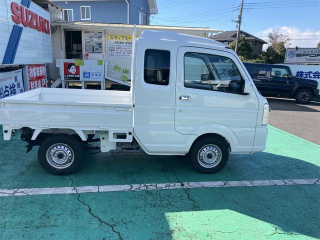 スーパーキャリイ 4WD 軽トラック AT 衝突被害軽減システム クリアランスソナー レーンアシスト アイドリングストップ 電動格納ミラー オートライト ESC エアコン パワーウィンドウ 運転席エアバッグ(13枚目)