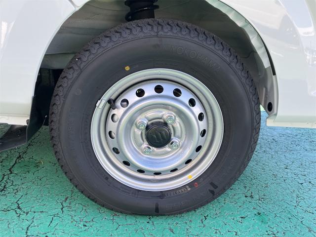 スーパーキャリイ 4WD 軽トラック AT 衝突被害軽減システム クリアランスソナー レーンアシスト アイドリングストップ 電動格納ミラー オートライト ESC エアコン パワーウィンドウ 運転席エアバッグ(23枚目)